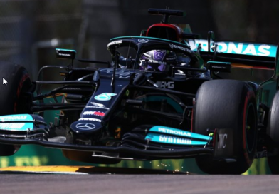 99 poles de Hamilton